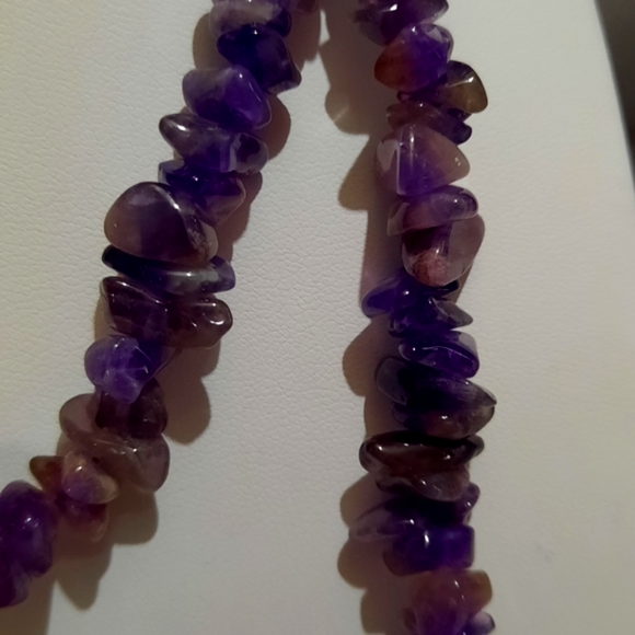 Amethyst Endless Chip Necklace - Picture 3 of 4